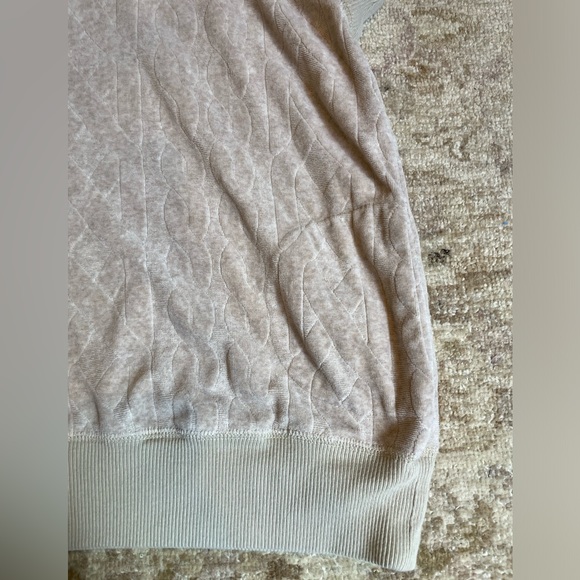 Juicy Couture Hooded Shirt size Medium - Picture 2 of 9